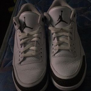 White Retro 3 with elephant print
